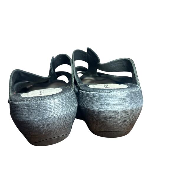 Merrell Women's Leather Slide Sandals 11 Comfortable Outdoor Walking Sandals - Picture 7 of 11